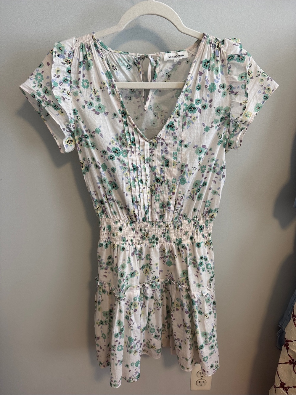 Heartloom White Floral V‑Neck Smocked Mini Dress